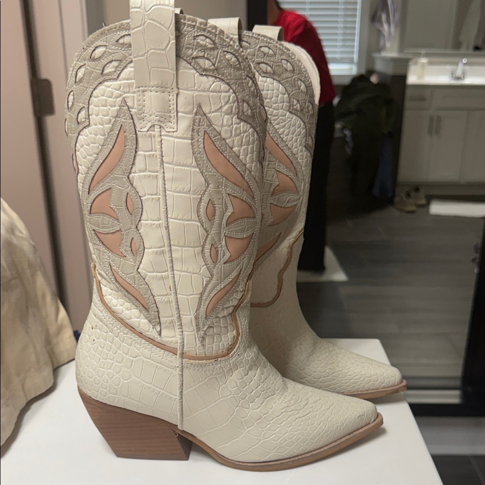 Steve Madden Cream Croc-Embossed Heeled Boots - Picture 2 of 2